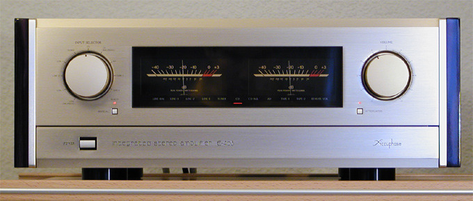Accuphase E-405